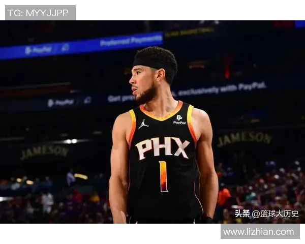 德文·布克引领太阳队崛起之路，携手年轻力量共铸辉煌